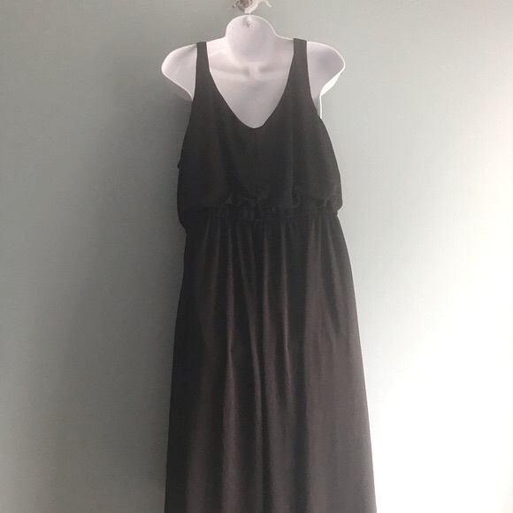 Sleeveless High-Low Dress. Size 2X - Picture 3 of 4